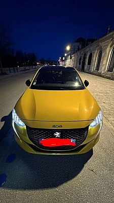 Peugeot 208 (2) 1.2 PURETECH 110 S&amp;S GT LINE 5P