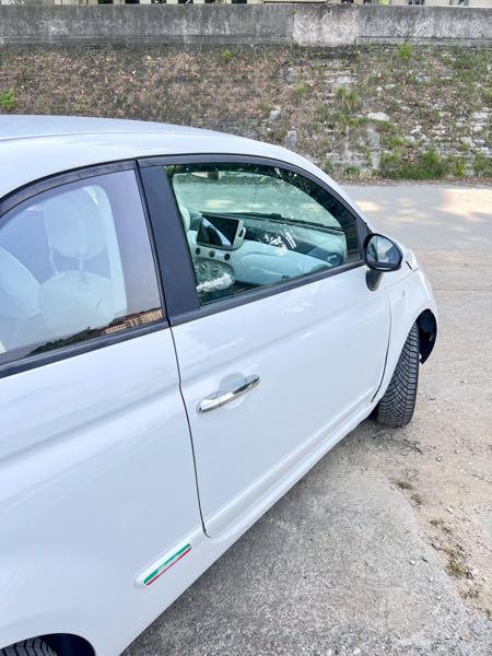 Fiat 500 Fiat 500 pop 1.2 2008 CarPlay 2025 voiture blanche