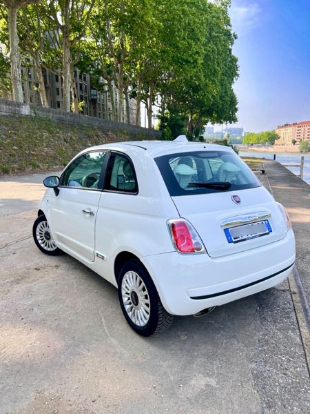 Fiat 500 Fiat 500 pop 1.2 2008 CarPlay 2025 voiture blanche