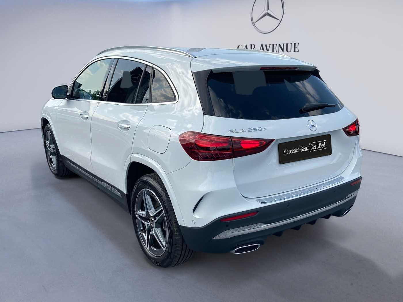 Mercedes-Benz GLA 250  e AMG Line