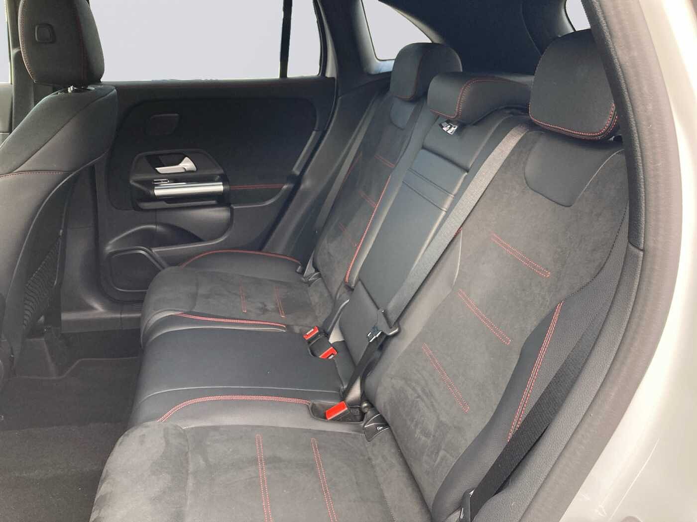 Mercedes-Benz GLA 250  e AMG Line
