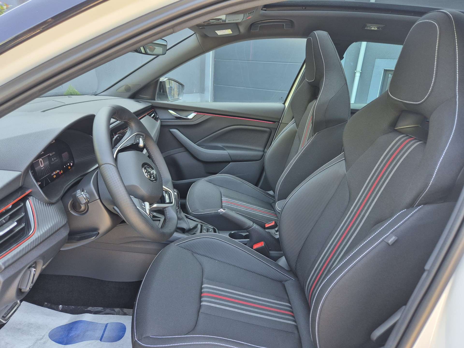 Skoda Kamiq 1.0 TSI Finition "Monte Carlo" DSG - Neuf 0KM - Garantie 12 Mois avec Entretien Effectué - Dispo sous 48H - Zone LEZ Ok