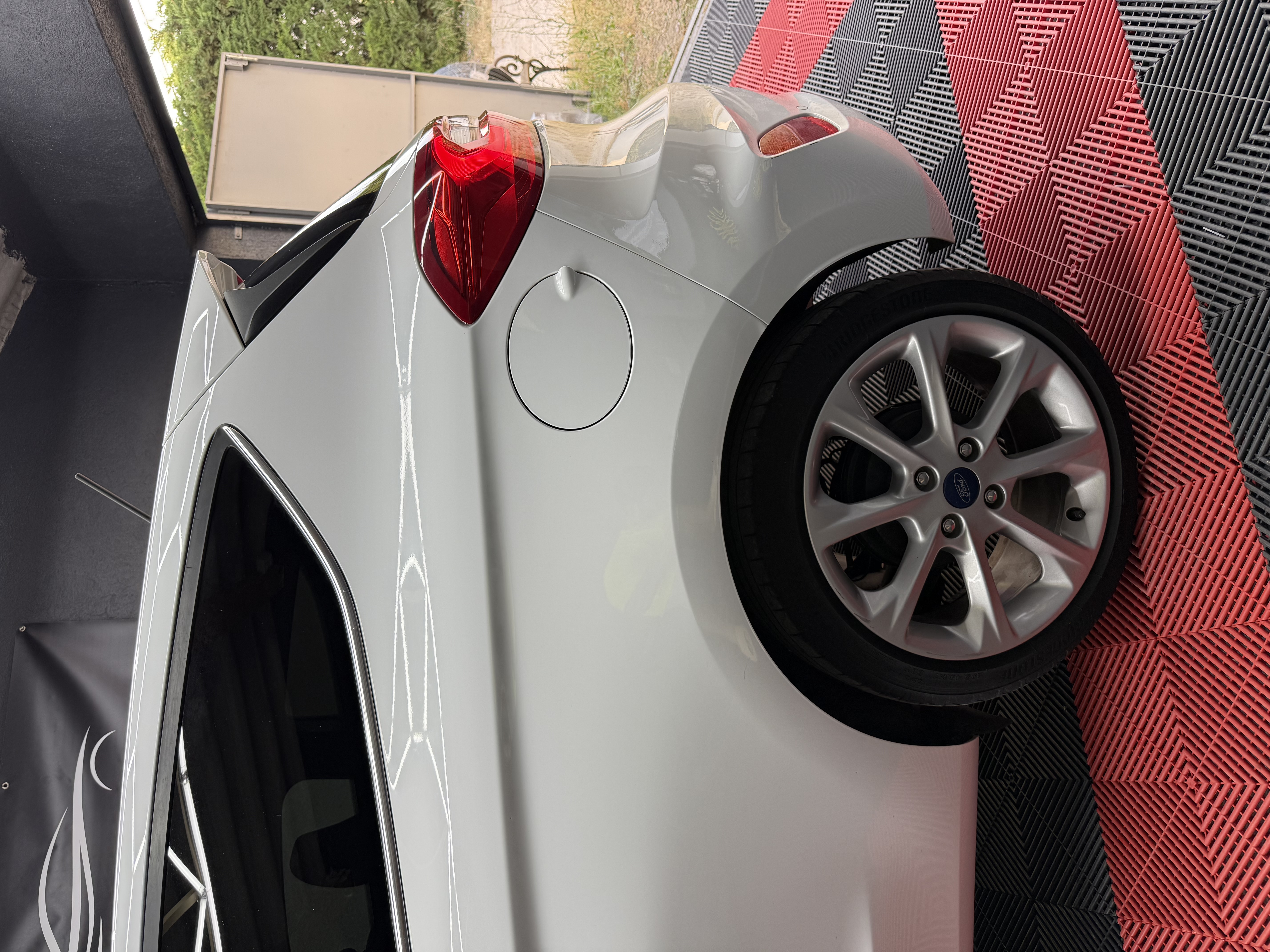 Ford Fiesta VI 1.0 ECOBOOST 100 S&amp;S TITANIUM 3P