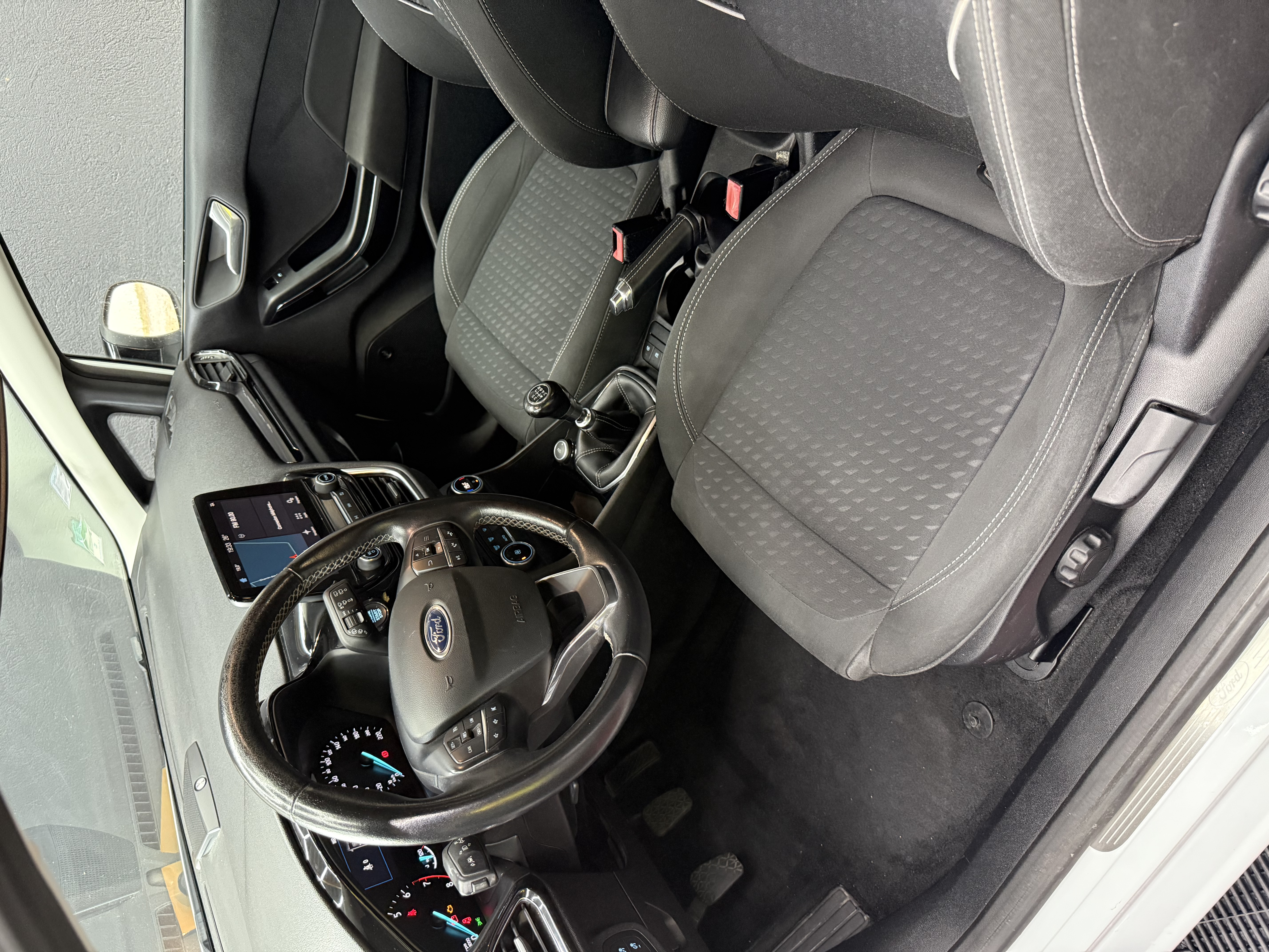 Ford Fiesta VI 1.0 ECOBOOST 100 S&amp;S TITANIUM 3P