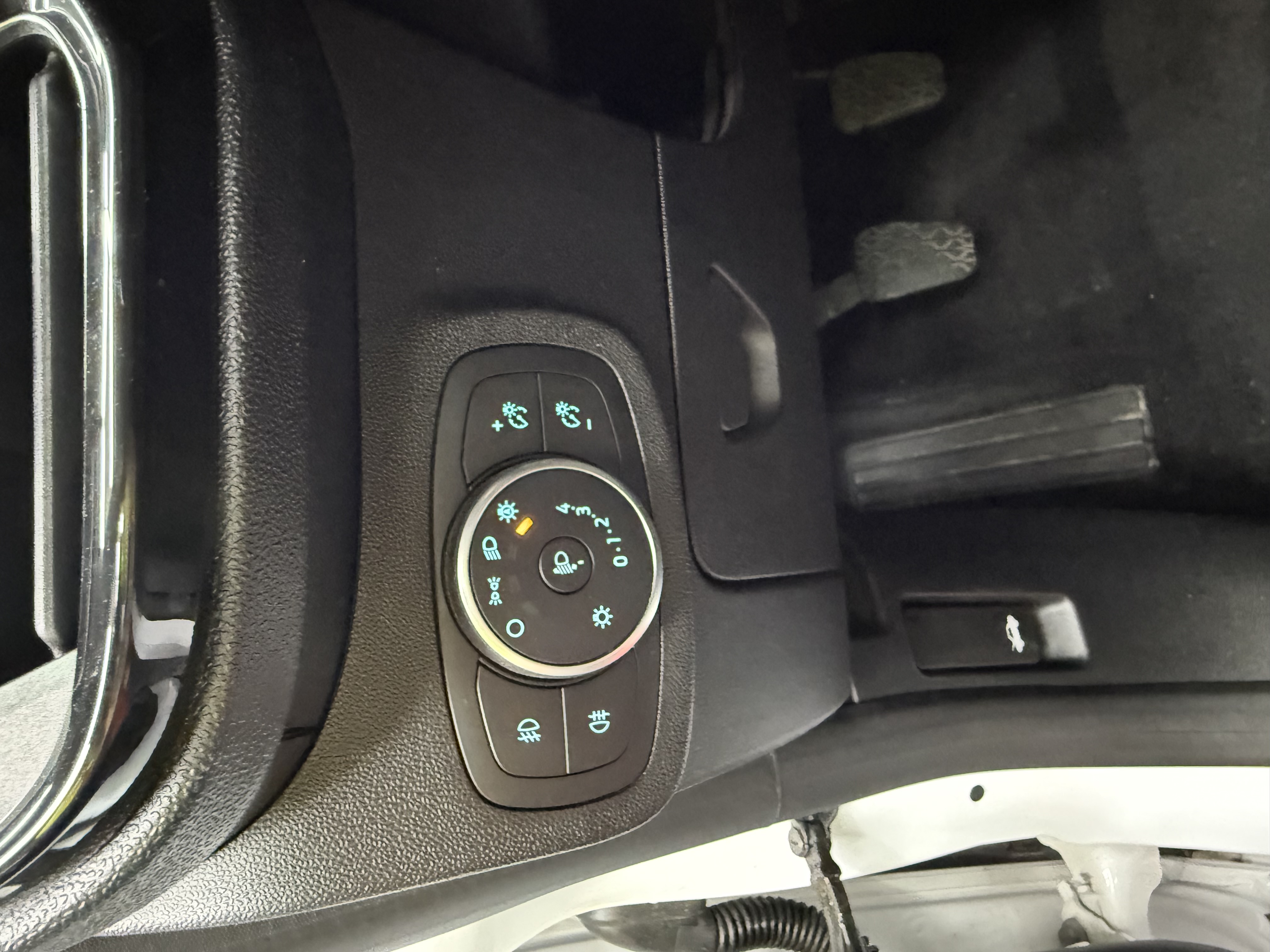 Ford Fiesta VI 1.0 ECOBOOST 100 S&amp;S TITANIUM 3P