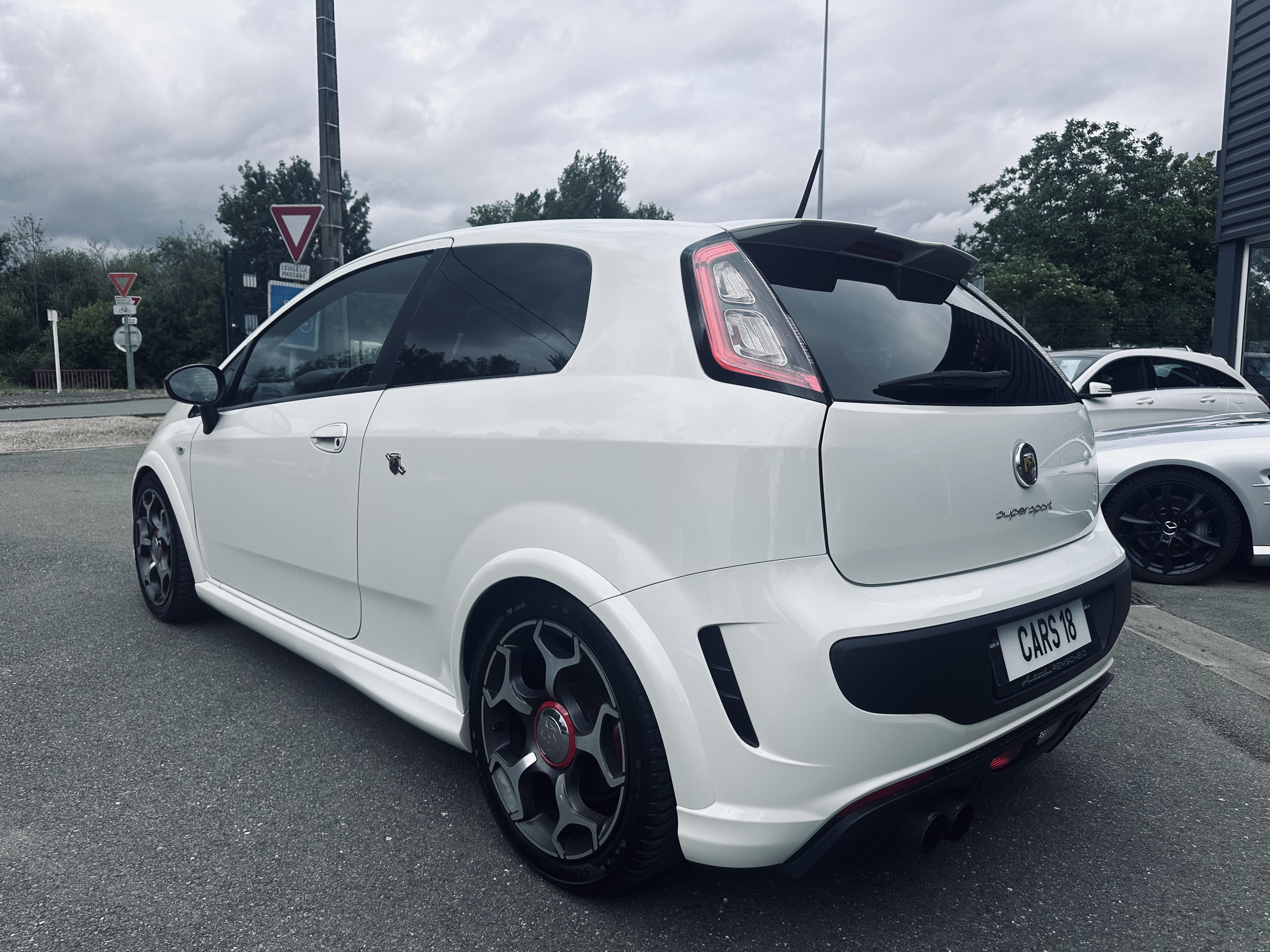 Abarth Grande Punto 1.4 T-JET 180 SUPERSPORT