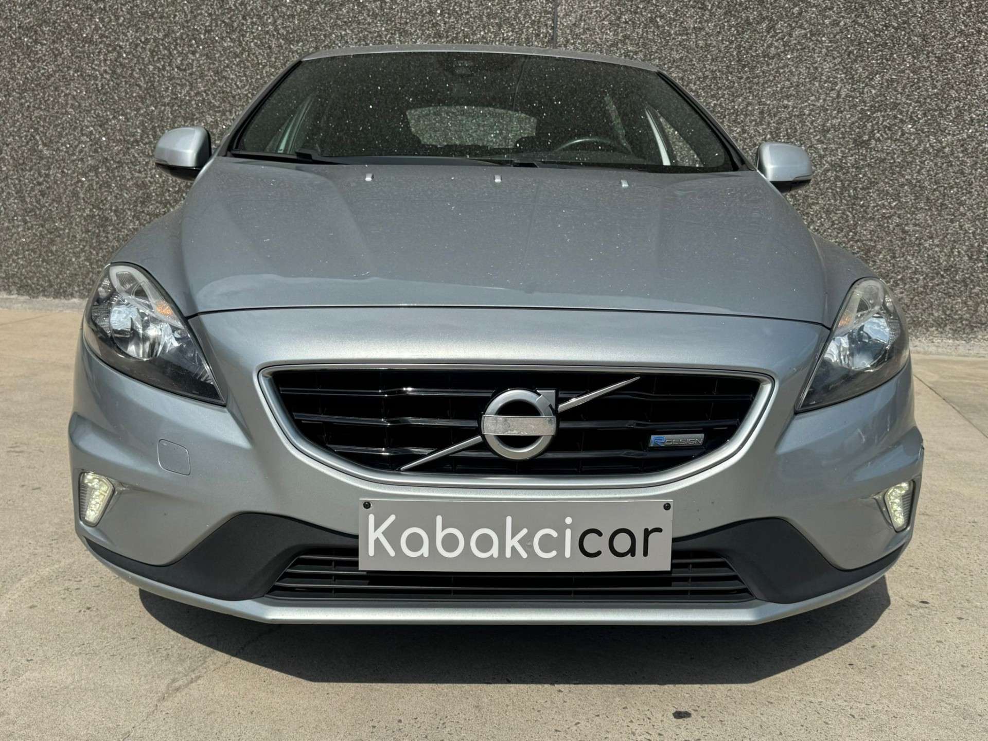 Volvo V40 1.6 D2 Kinetic R-Design// GARANTIE 12 MOIS //