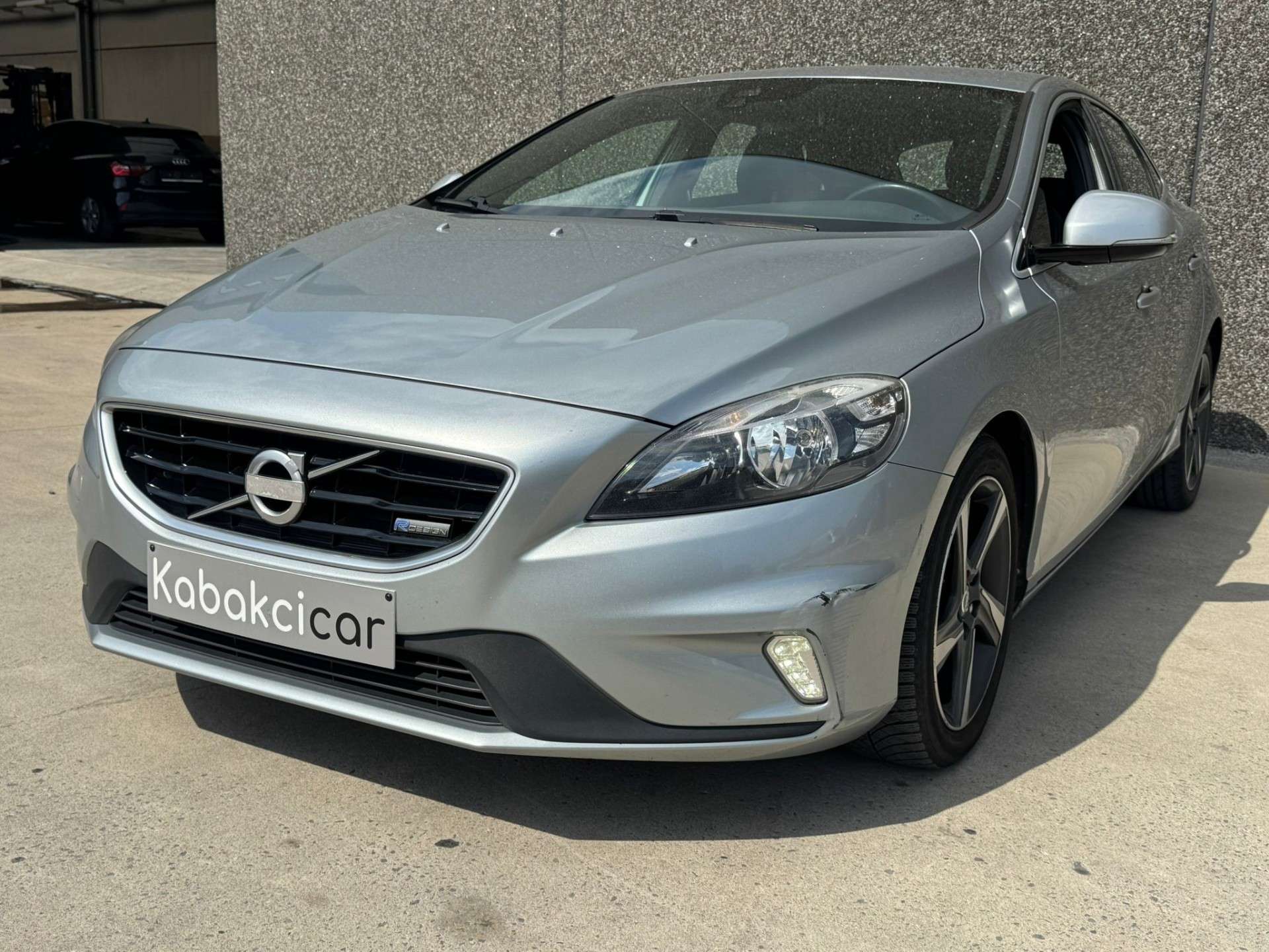 Volvo V40 1.6 D2 Kinetic R-Design// GARANTIE 12 MOIS //