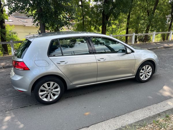 Volkswagen Golf VII 1.6 TDI 105 BLUEMOTION TECHNOLOGY CARAT DSG7 3P
