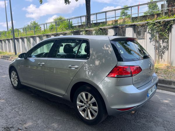 Volkswagen Golf VII 1.6 TDI 105 BLUEMOTION TECHNOLOGY CARAT DSG7 3P