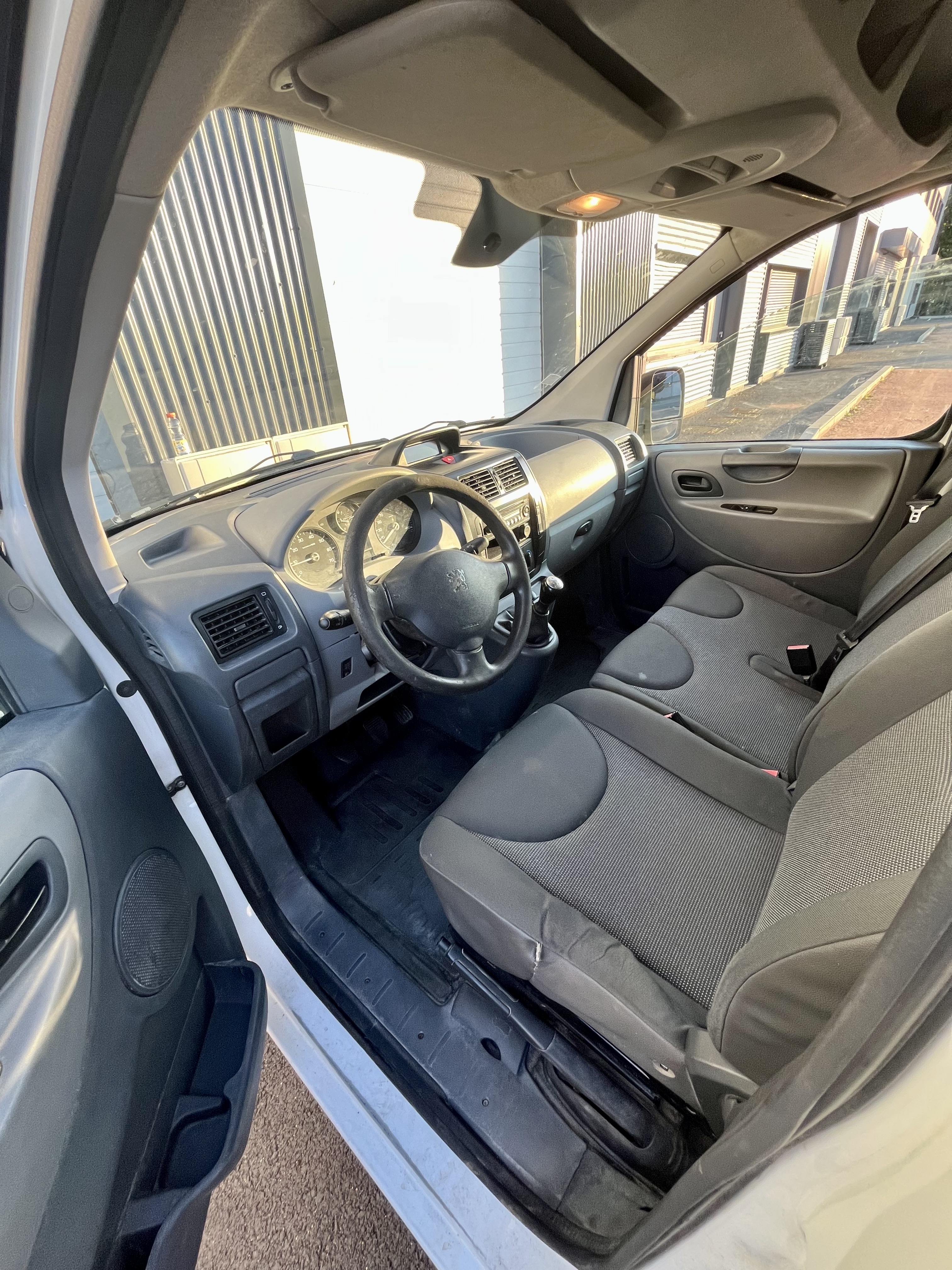 Peugeot Expert II (2) FOURGON TOLE PACK CD CLIM PLUS 227 L1H1 1.6 HDI FAP 90