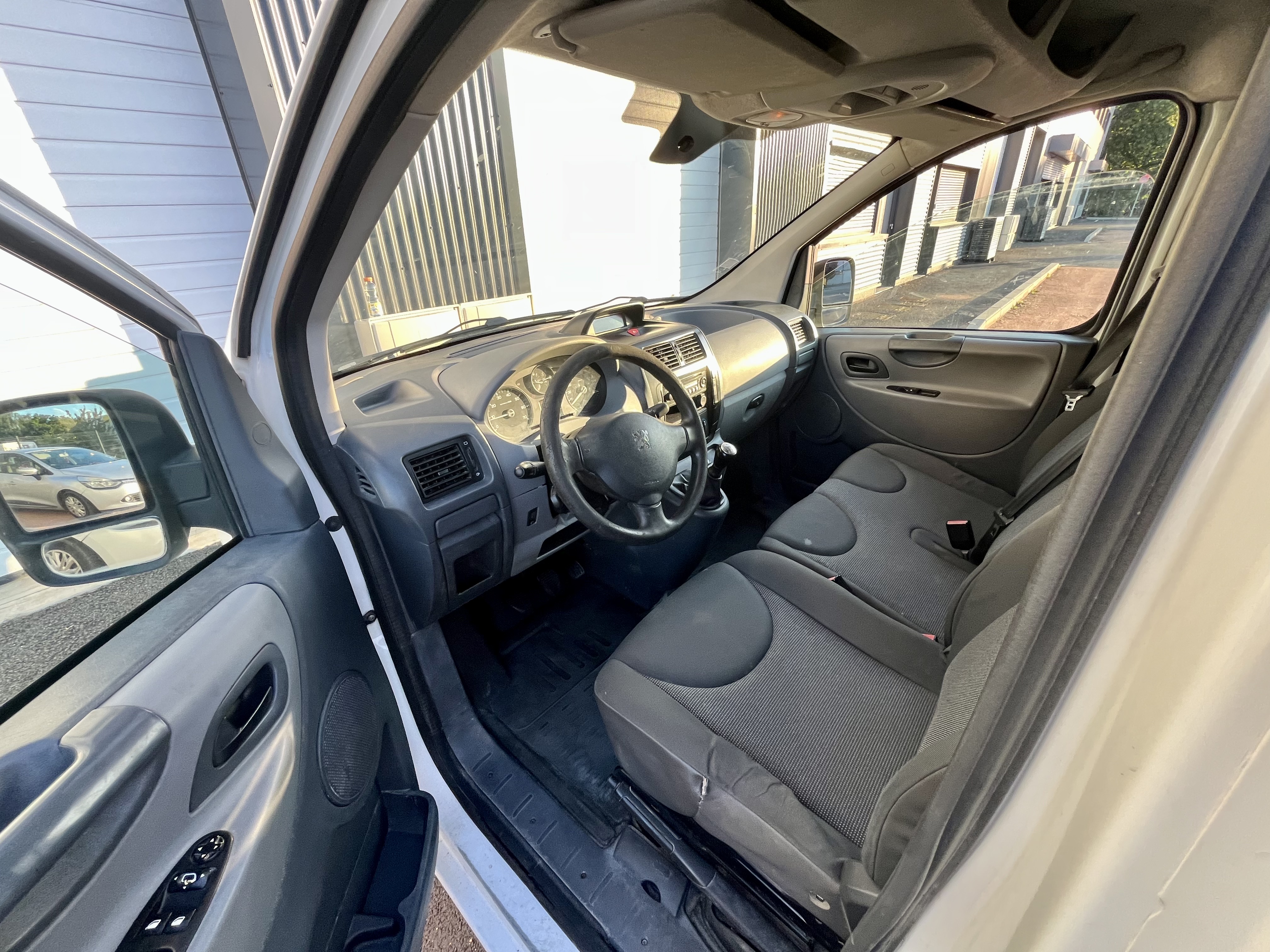 Peugeot Expert II (2) FOURGON TOLE PACK CD CLIM PLUS 227 L1H1 1.6 HDI FAP 90