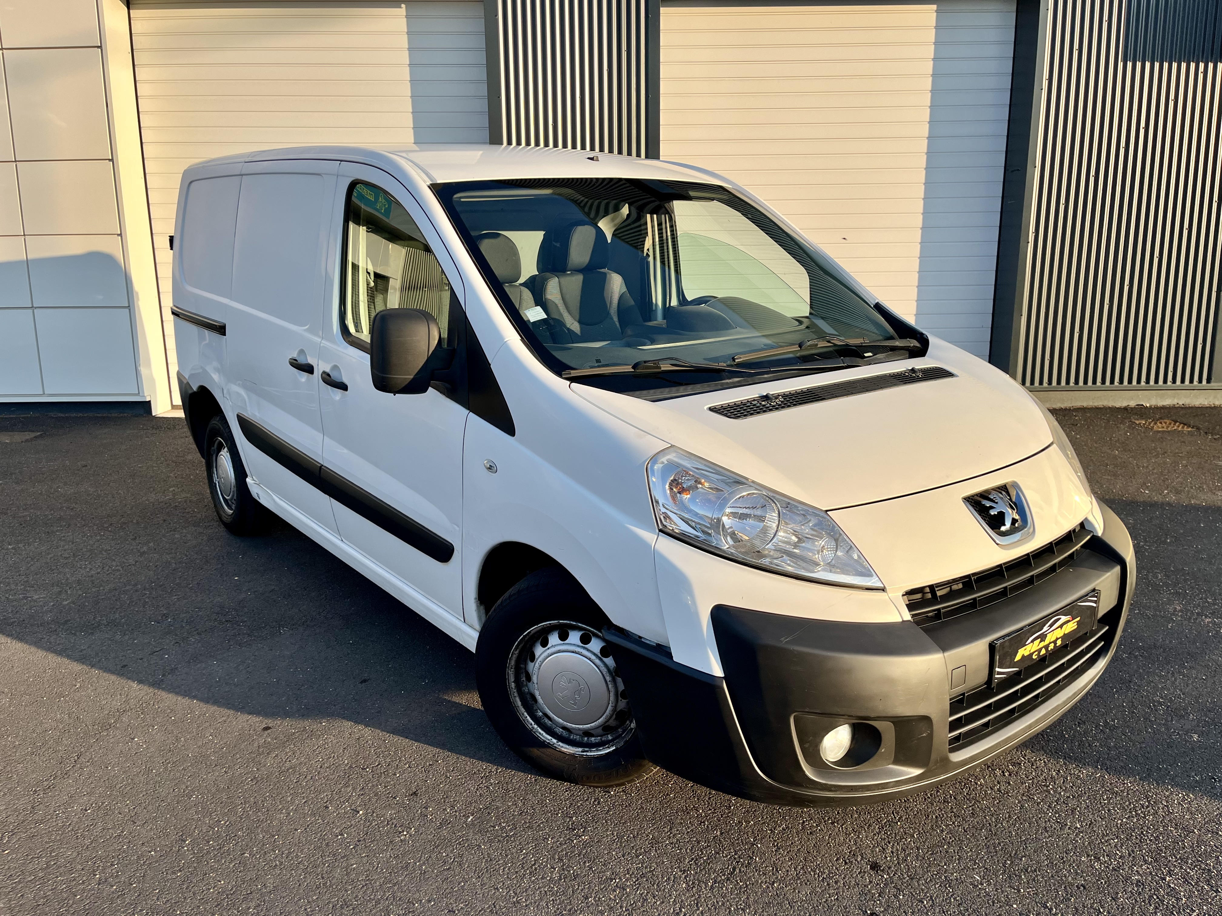 Peugeot Expert II (2) FOURGON TOLE PACK CD CLIM PLUS 227 L1H1 1.6 HDI FAP 90