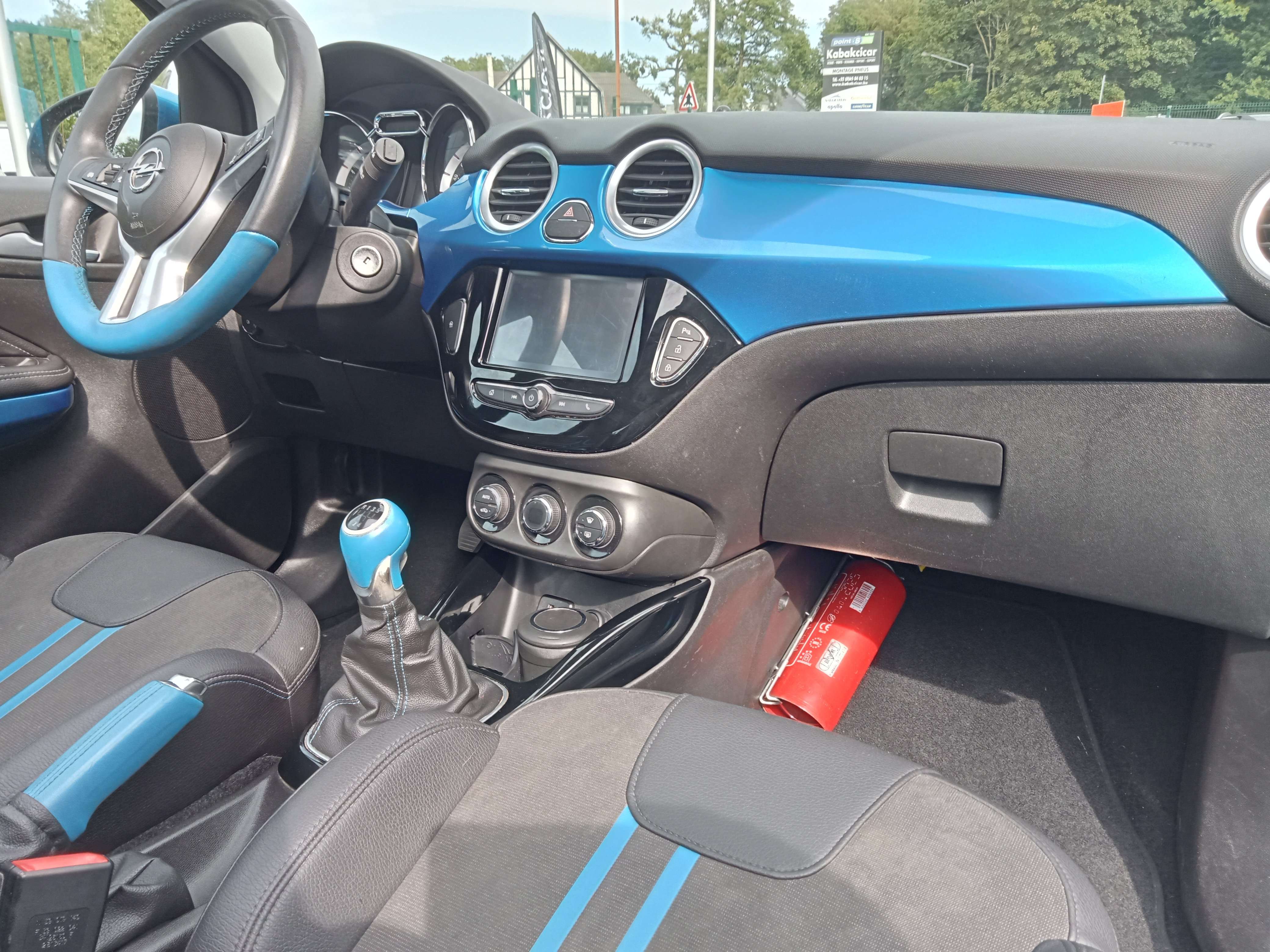 Opel Adam 1.2 Twinport 70cv/TOIT OUVRANT/GPS/CAPTEURS /TEL
