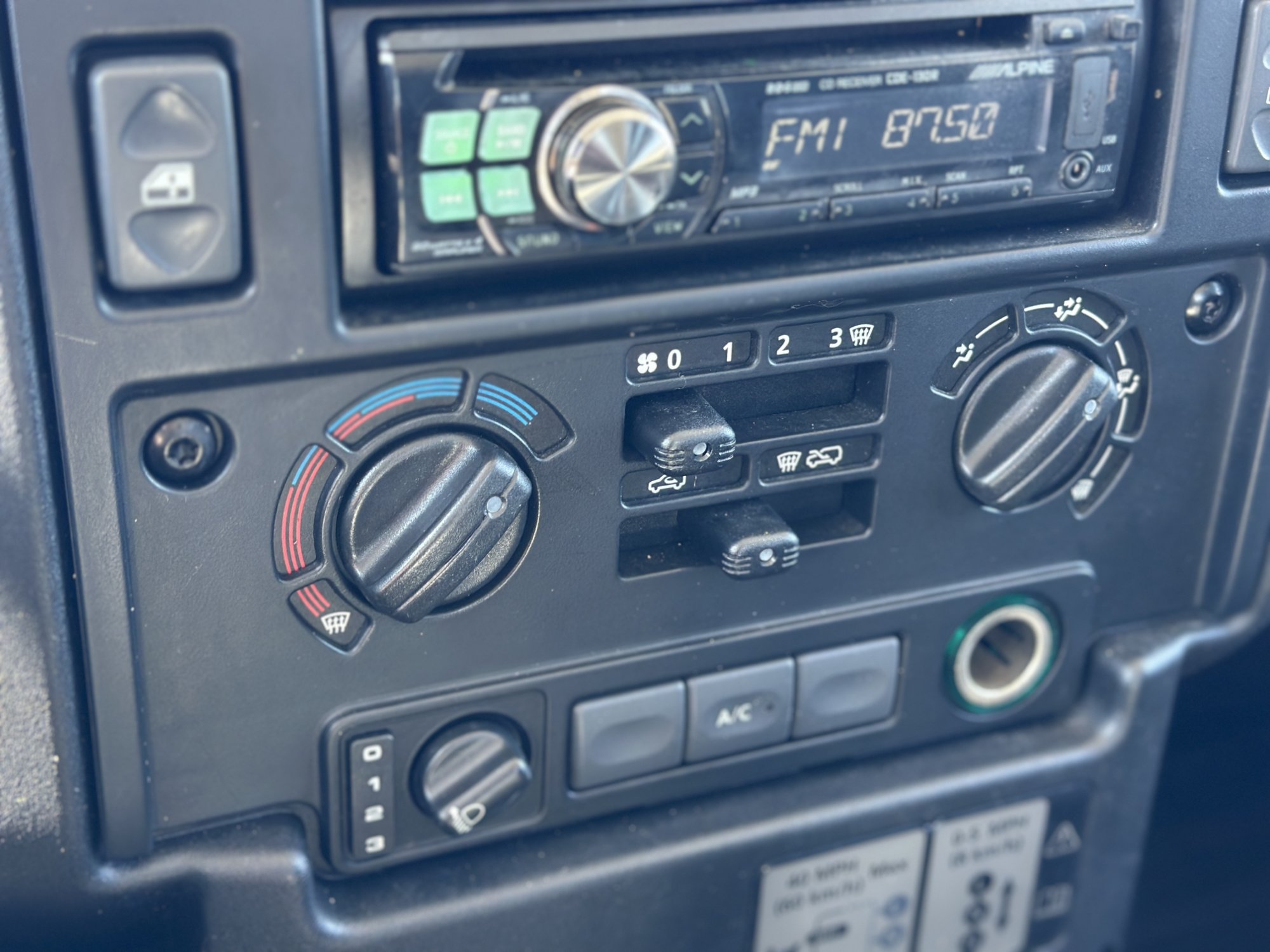 Land Rover Defender III SW 90 SE