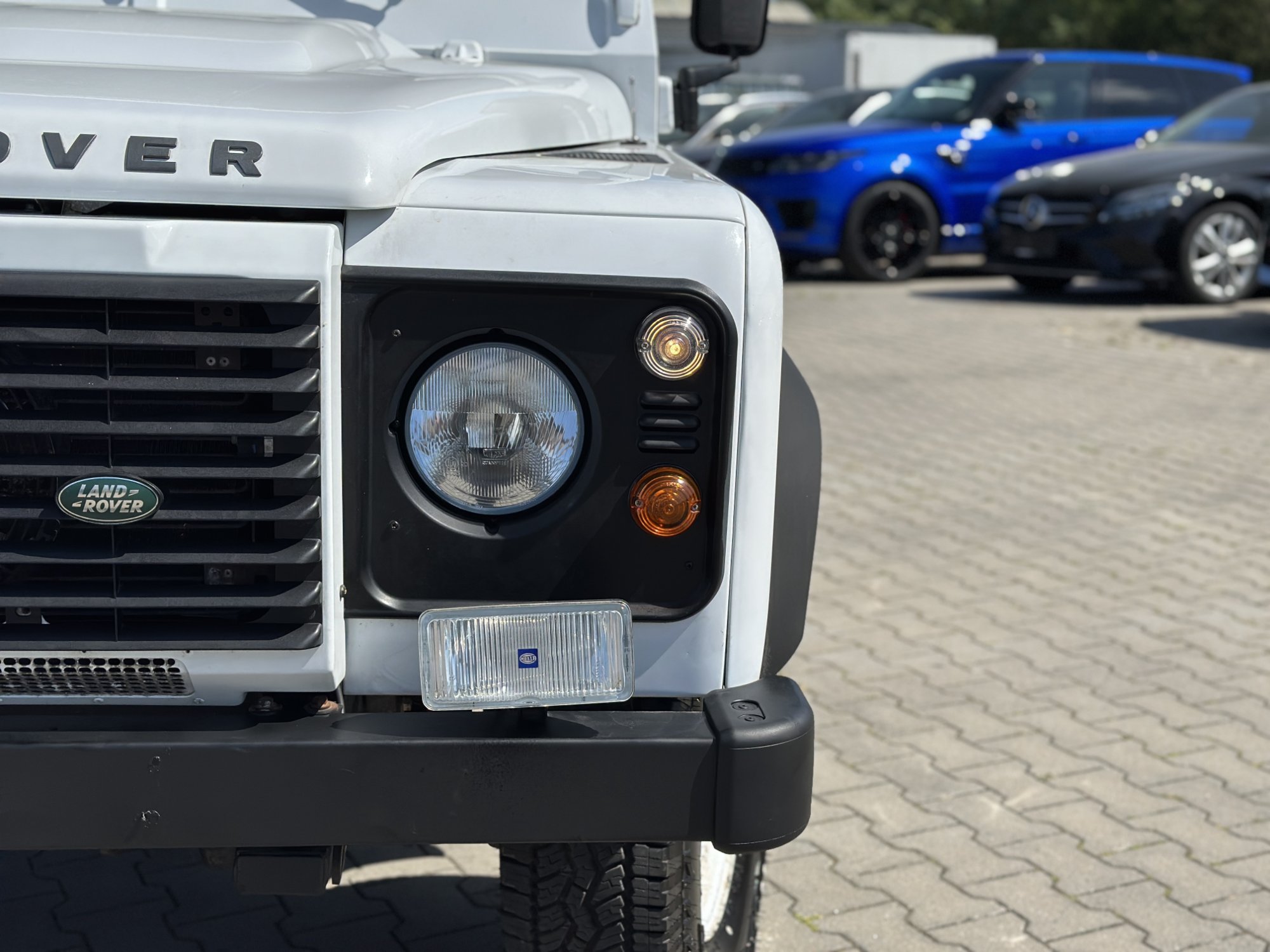 Land Rover Defender III SW 90 SE