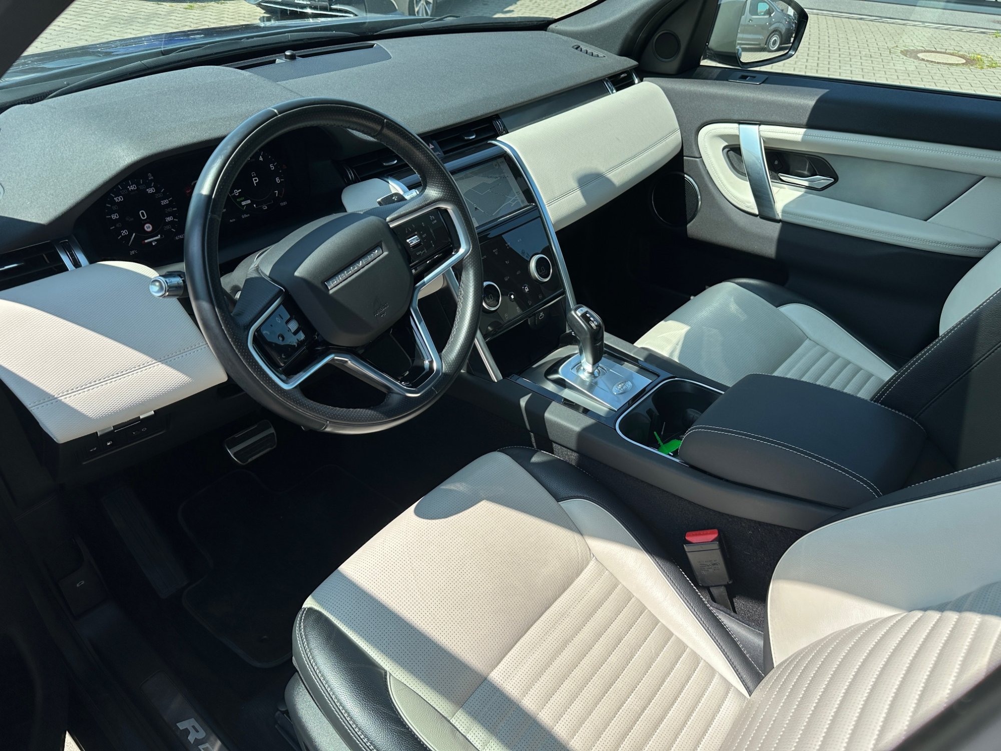 Land Rover Discovery Sport P300e R-Dynamic - 4x4 - Hybride - Automatique - 300 cv