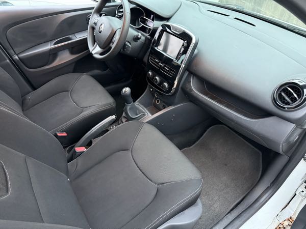 Renault Clio IV 1.5 DCI 90 ENERGY BUSINESS ECO2 82G E6