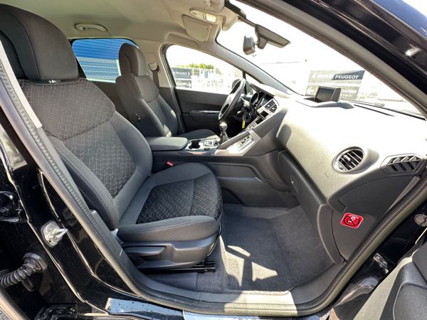 Peugeot 3008 PEUGEOT 3008 STYLE 1.6 HDI 115