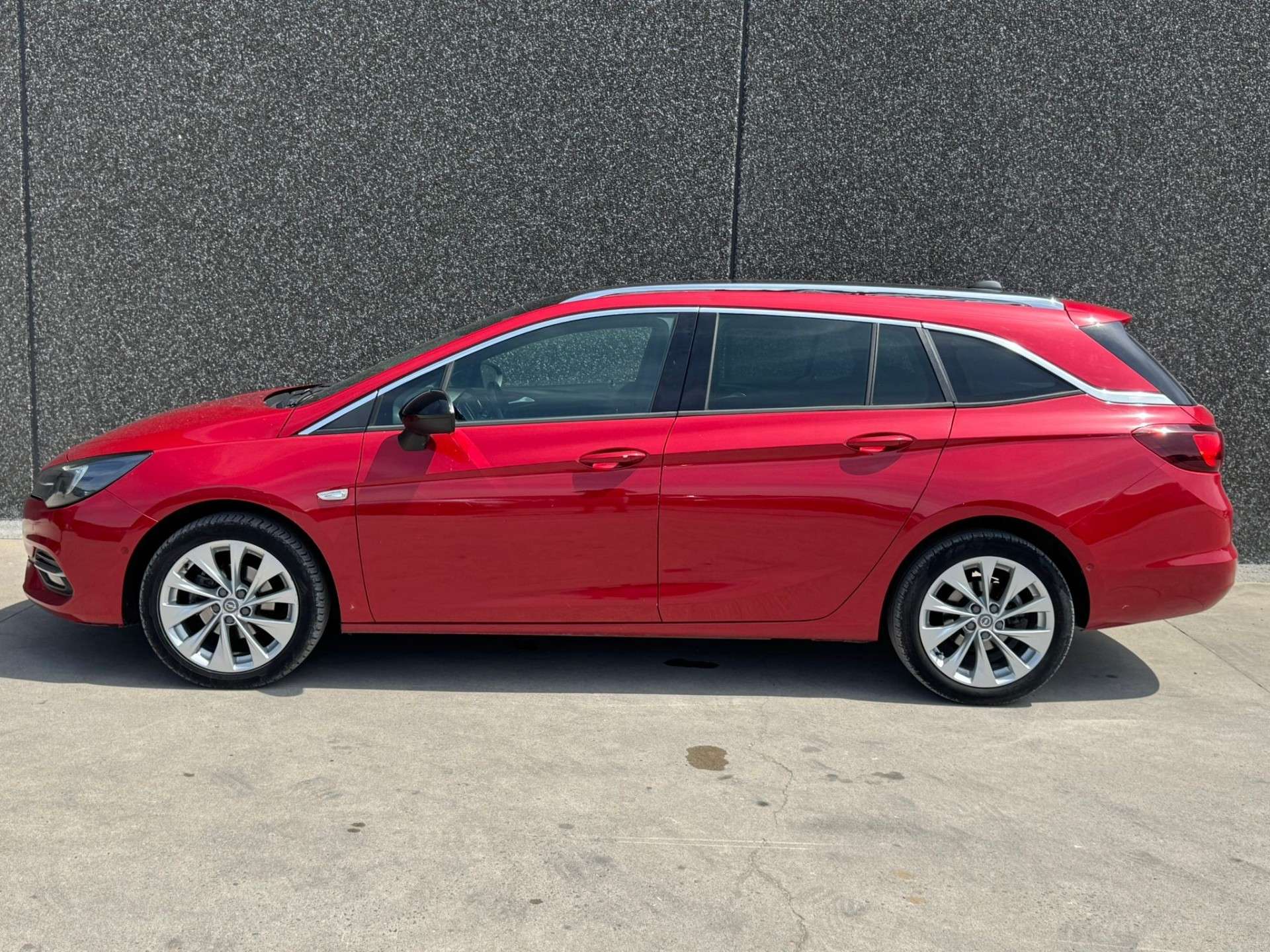 Opel Astra Sports Tourer 1.5 Turbo//CARPLAY/USB/GARANTIE 12M