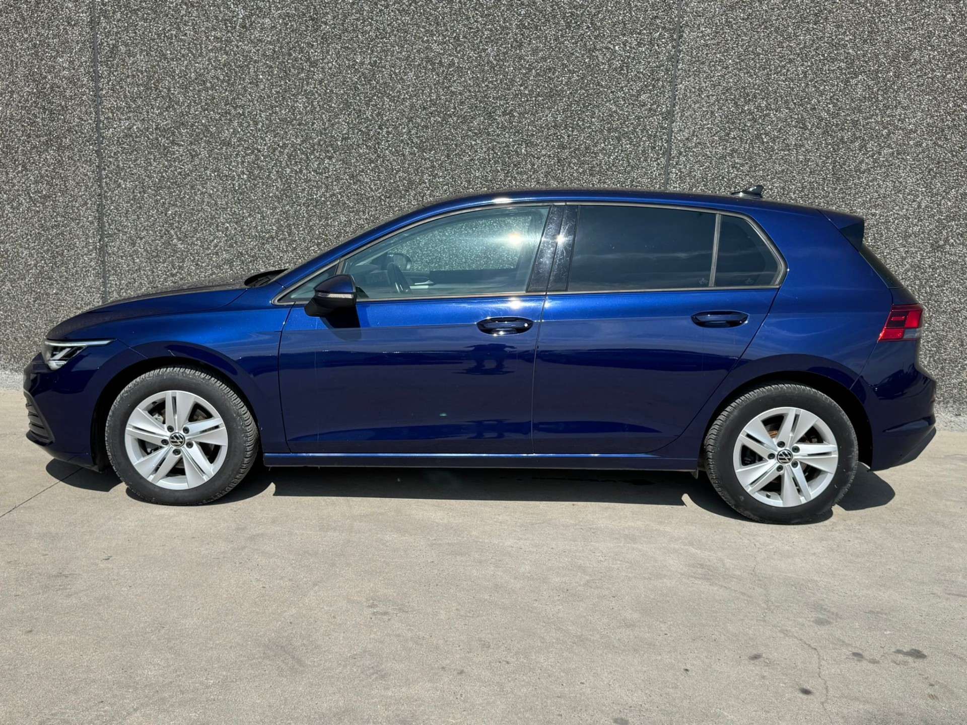 Volkswagen Golf 1.5 eTSI Life  DSG//CARPLAY//CAMERA//GARANTIE 12M