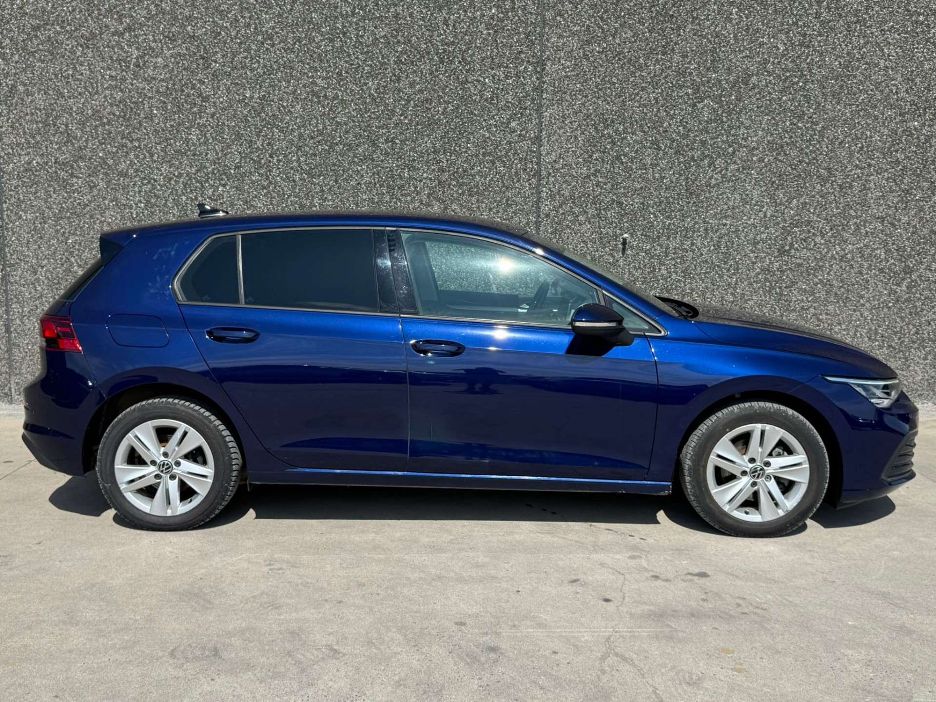 Volkswagen Golf 1.5 eTSI Life  DSG//CARPLAY//CAMERA//GARANTIE 12M