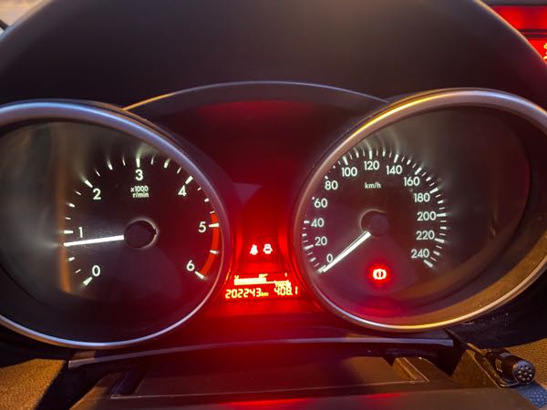 Mazda 5 II 1.6 MZ-CD 115 ELEGANCE