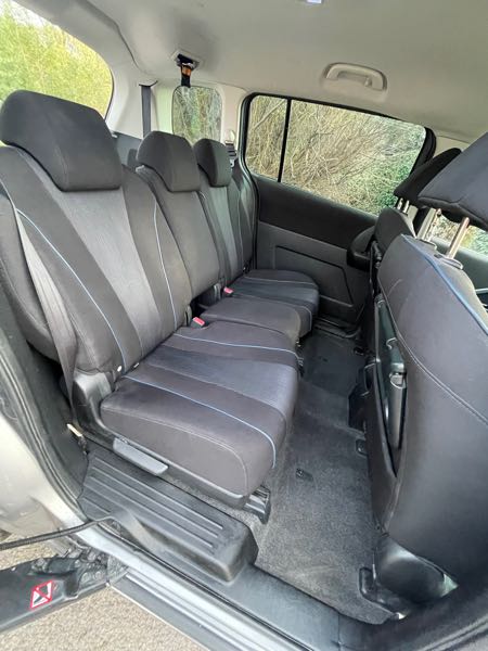 Mazda 5 II 1.6 MZ-CD 115 ELEGANCE
