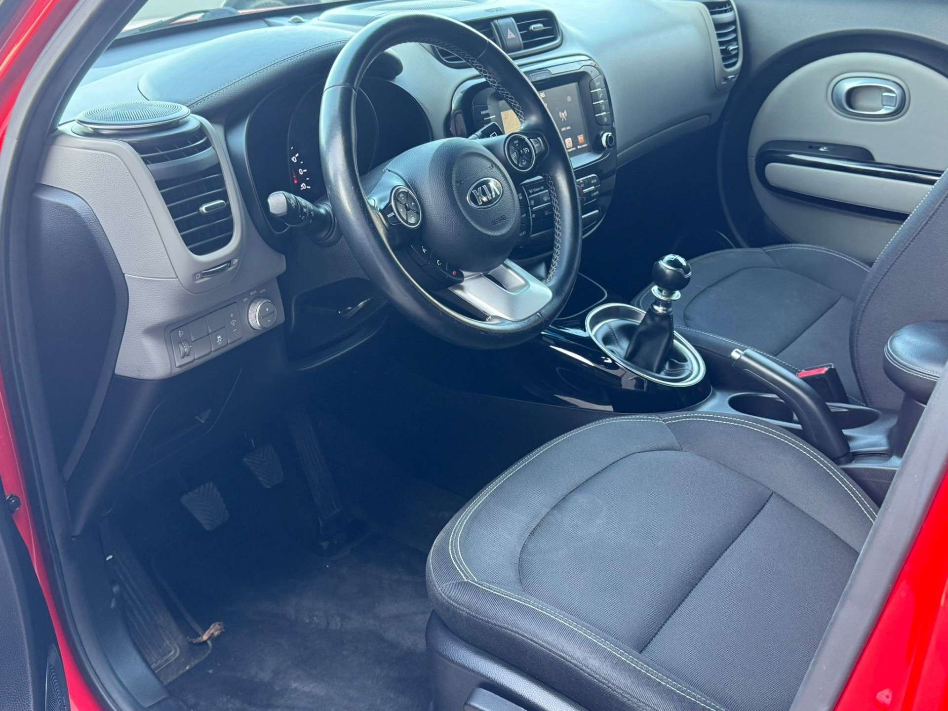 Kia Soul 1.6 CDRi //CARPLAY/GPS//CLIM//USB//GARANTIE 12M
