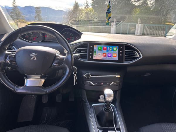 Peugeot 308 II 1.6 E-HDI 115 SENSATION