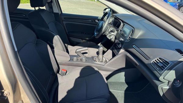 Renault Megane IV 1.2 TCE 100 ENERGY BUSINESS
