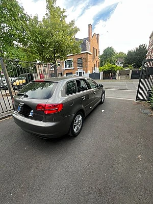Audi A3 III BERLINE 1.6 TDI DPF 105 AMBITION