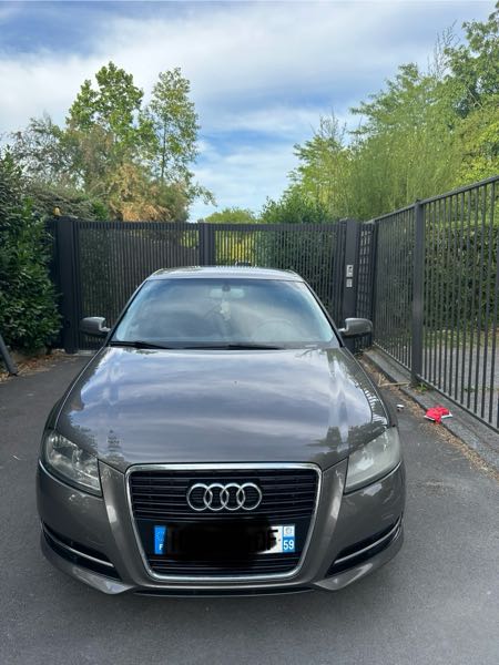 Audi A3 III BERLINE 1.6 TDI DPF 105 AMBITION