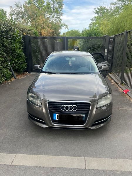 Audi A3 III BERLINE 1.6 TDI DPF 105 AMBITION
