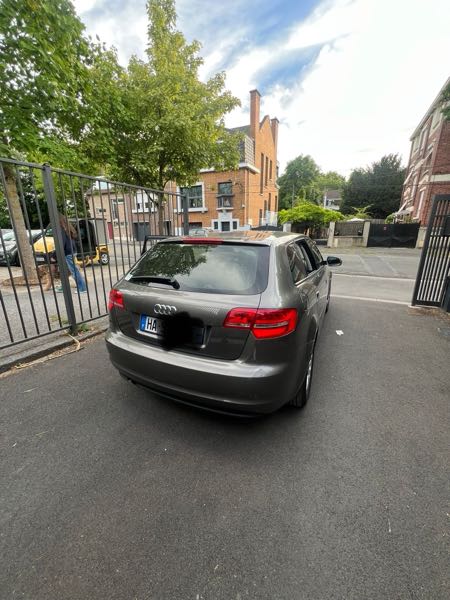 Audi A3 III BERLINE 1.6 TDI DPF 105 AMBITION