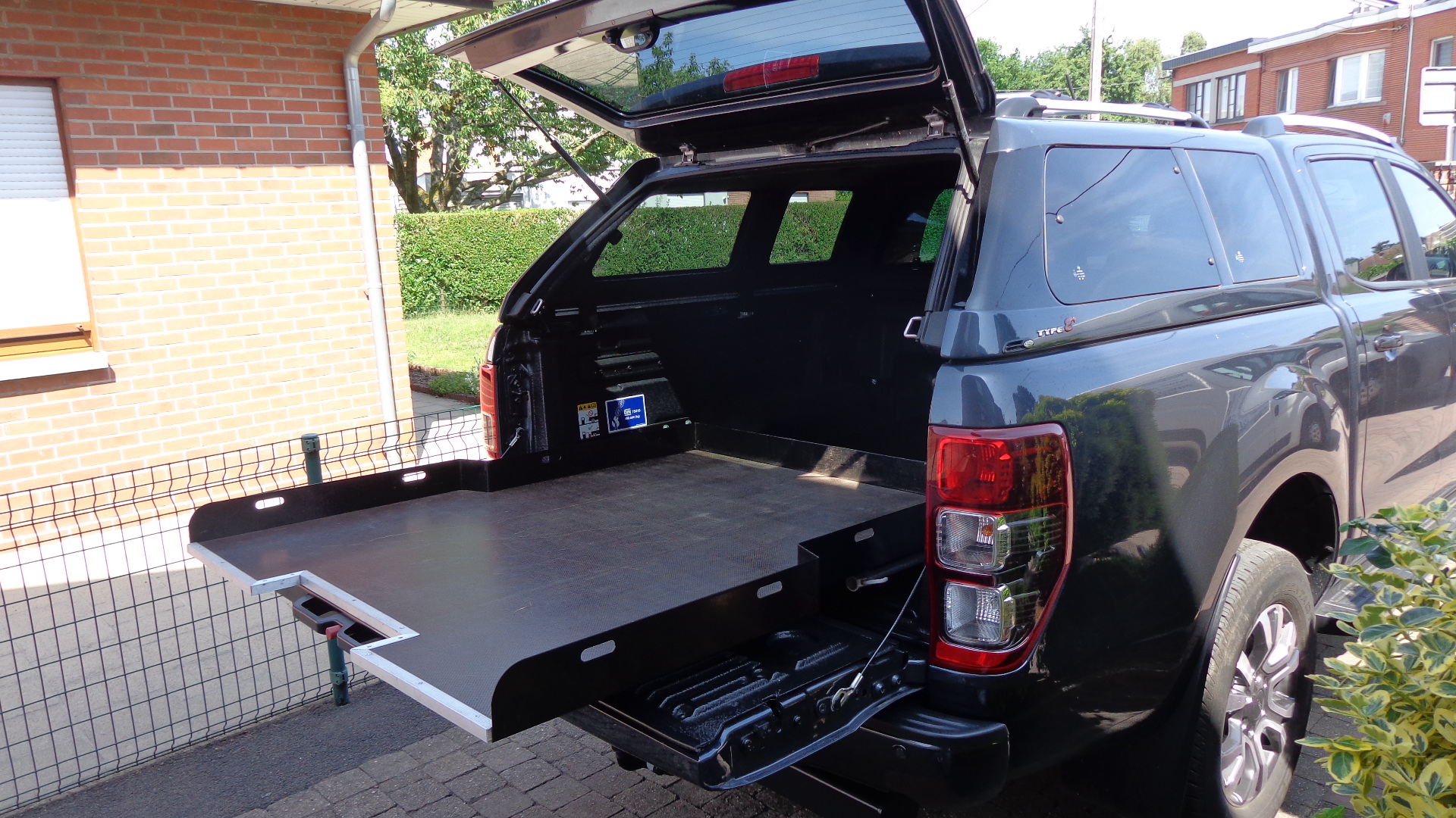 Ford Ranger III (3) 2.0 ECOBLUE 213 AUTO D. CABINE STORMTRAK