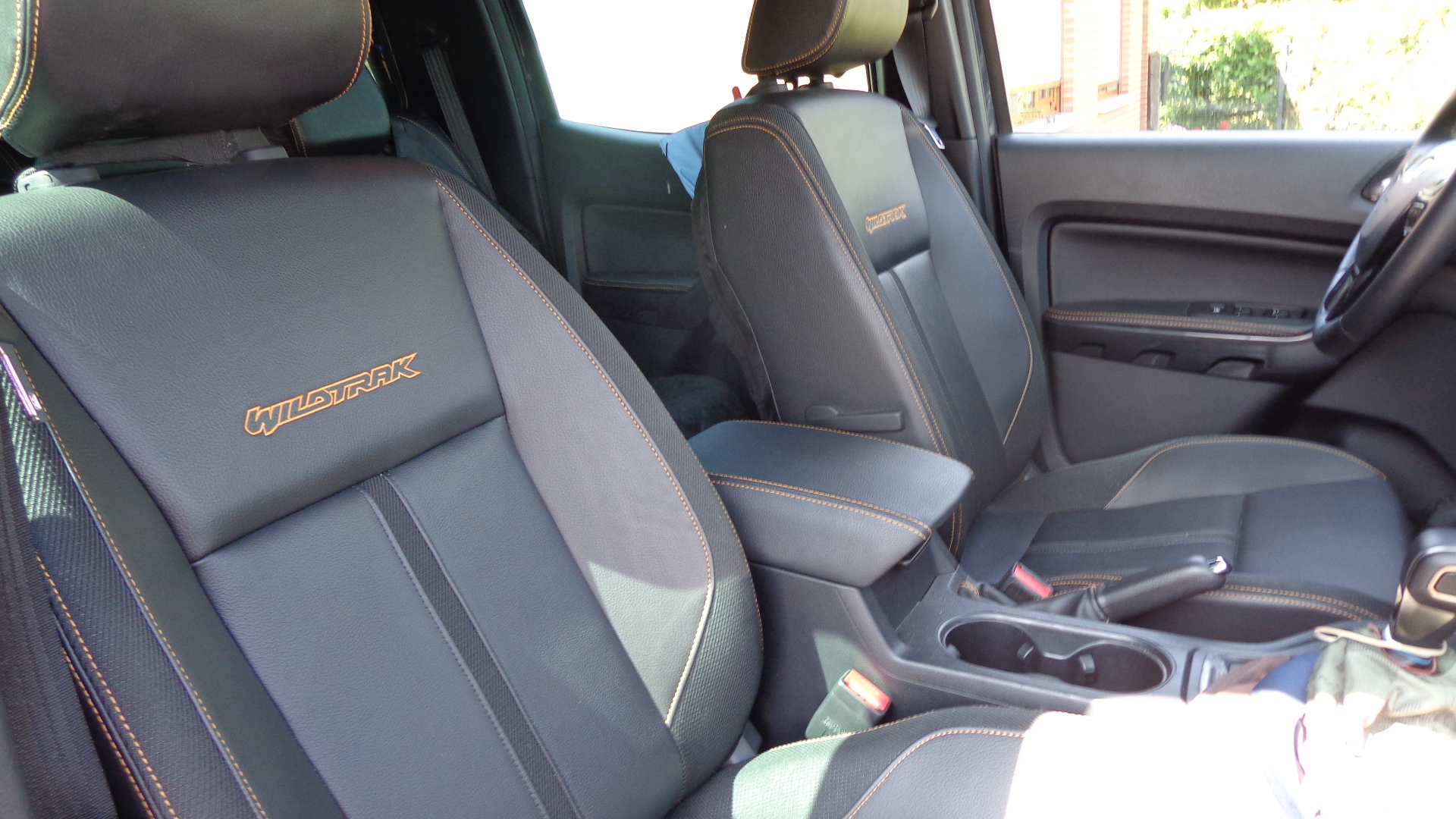 Ford Ranger III (3) 2.0 ECOBLUE 213 AUTO D. CABINE STORMTRAK