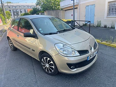 Renault Clio II 1.6 RTE BVA 3P