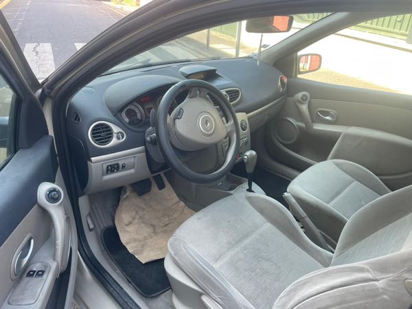 Renault Clio II 1.6 RTE BVA 3P