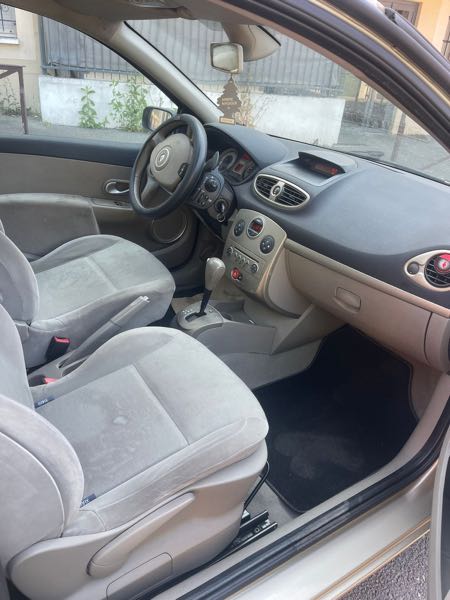 Renault Clio II 1.6 RTE BVA 3P