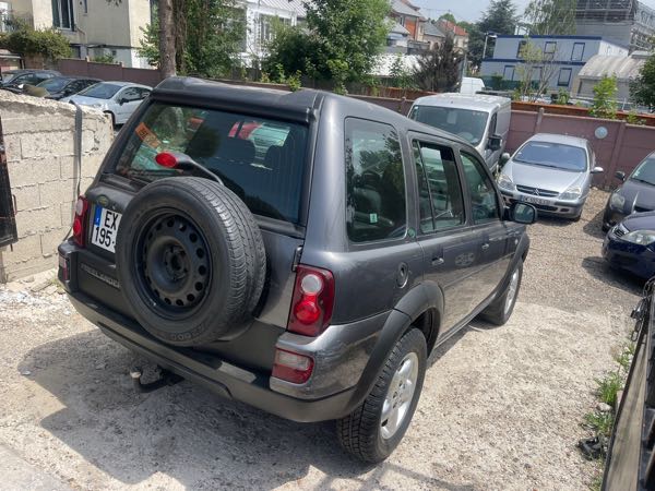 Land Rover Freelander 2.0 TD4 SE 5P