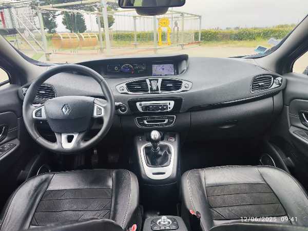 Renault Grand Scenic III 1.6 DCI 130 FAP INITIAL PARIS 7PL ECO2
