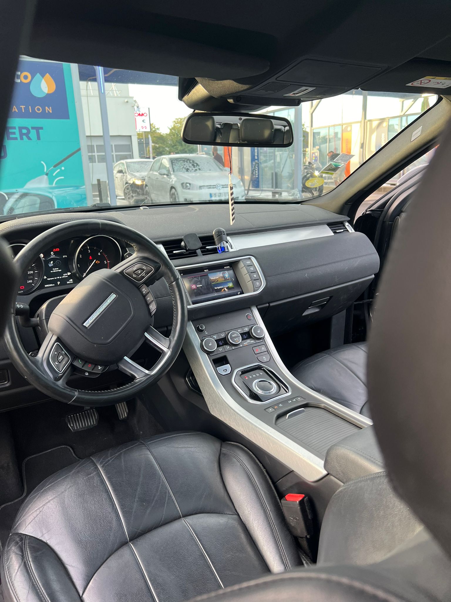 Land Rover Range Rover Evoque II 2.0 D150 AWD R-DYNAMIC BUSINESS BVA9