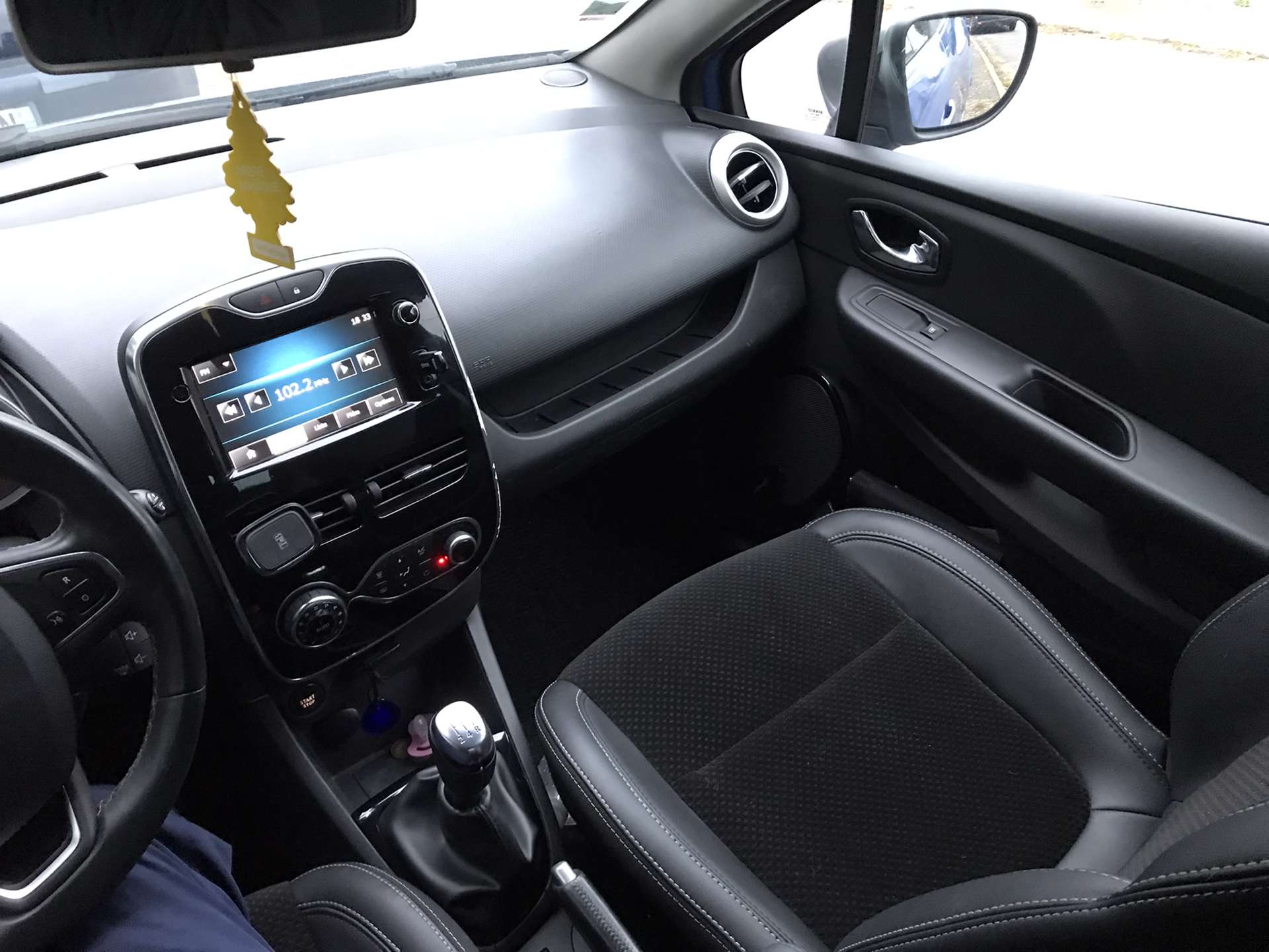 Renault Clio IV (2) 1.5 DCI 90 BUSINESS