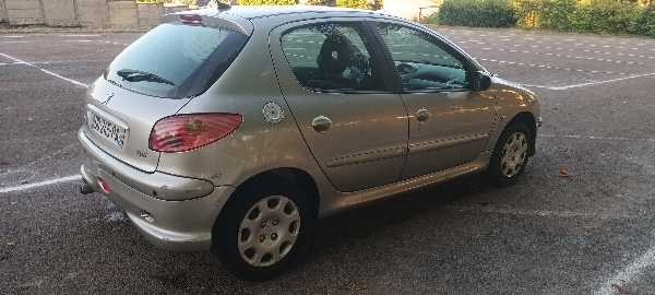Peugeot 206+ 1.4 75 PACK TRENDY 5P