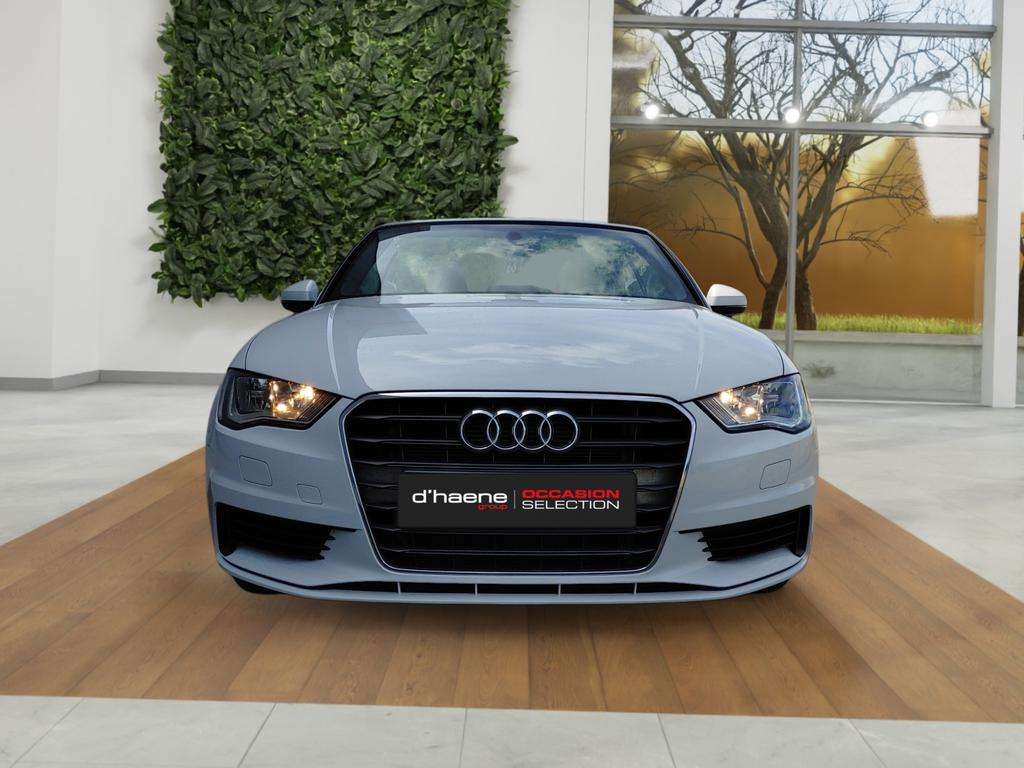 Audi A3 Cabriolet Audi A3 Cabriolet Attraction 1.4 TFSI  92(125) kW(ch) 6 vitesses