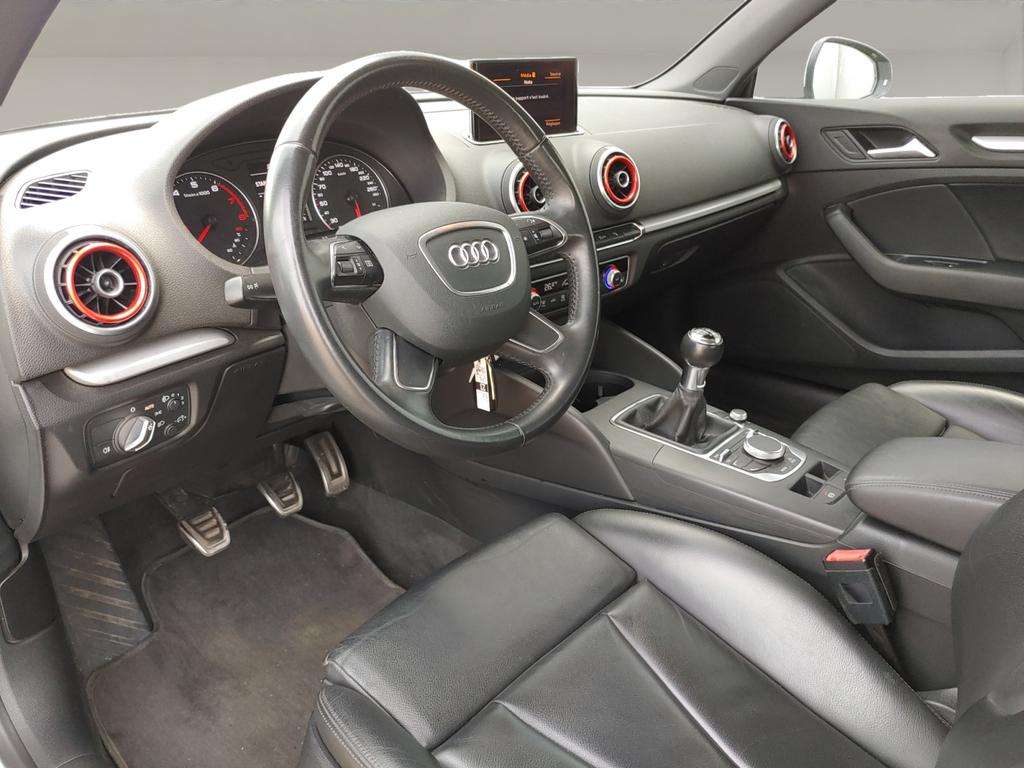 Audi A3 Cabriolet Audi A3 Cabriolet Attraction 1.4 TFSI  92(125) kW(ch) 6 vitesses