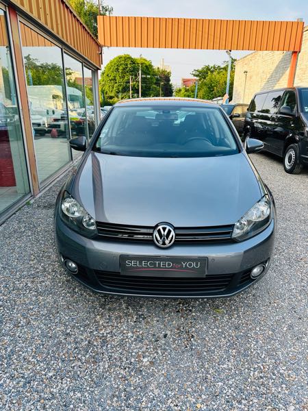 Volkswagen Golf VII 1.6 TDI 105 BLUEMOTION TECHNOLOGY CONFORTLINE 3P
