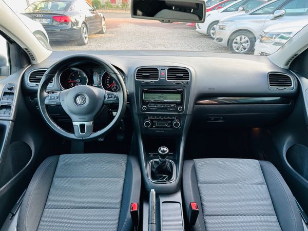 Volkswagen Golf VII 1.6 TDI 105 BLUEMOTION TECHNOLOGY CONFORTLINE 3P