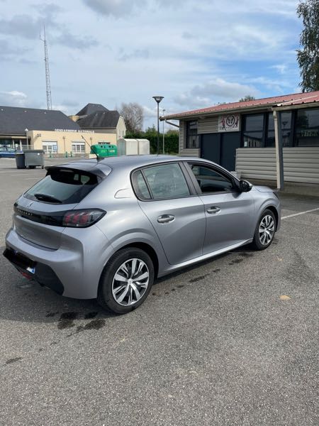 Peugeot 208 II 1.2 PURETECH 75 S&amp;S ACTIVE BUSINESS